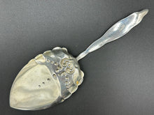 Load image into Gallery viewer, Lily of the Valley by Whiting Sterling Silver Pie Server w/ Decorated Blade