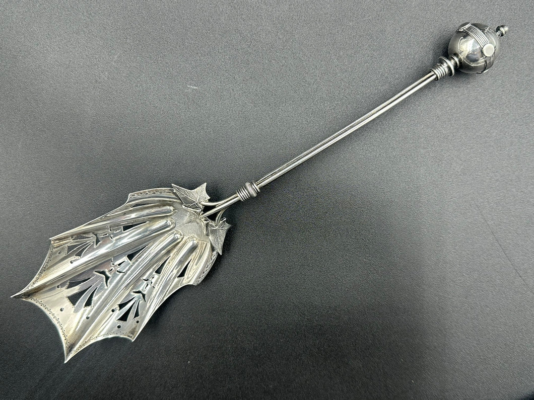 Ball by Gorham Rare Sterling Silver Pierced Crushed Ice / Cracker Scoop