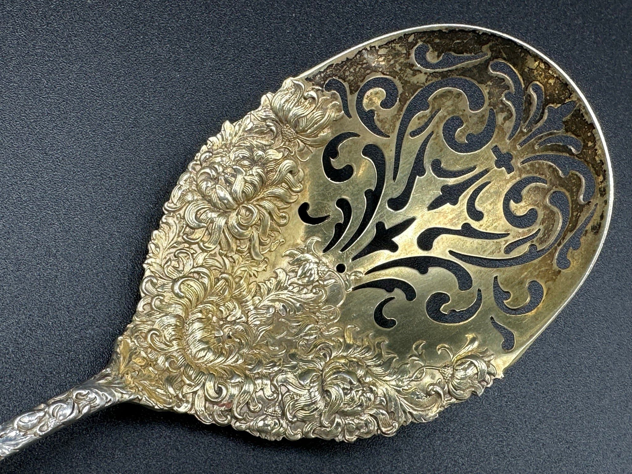 Chrysanthemum by Durgin Sterling Silver Ice Spoon – Atlanta Silver