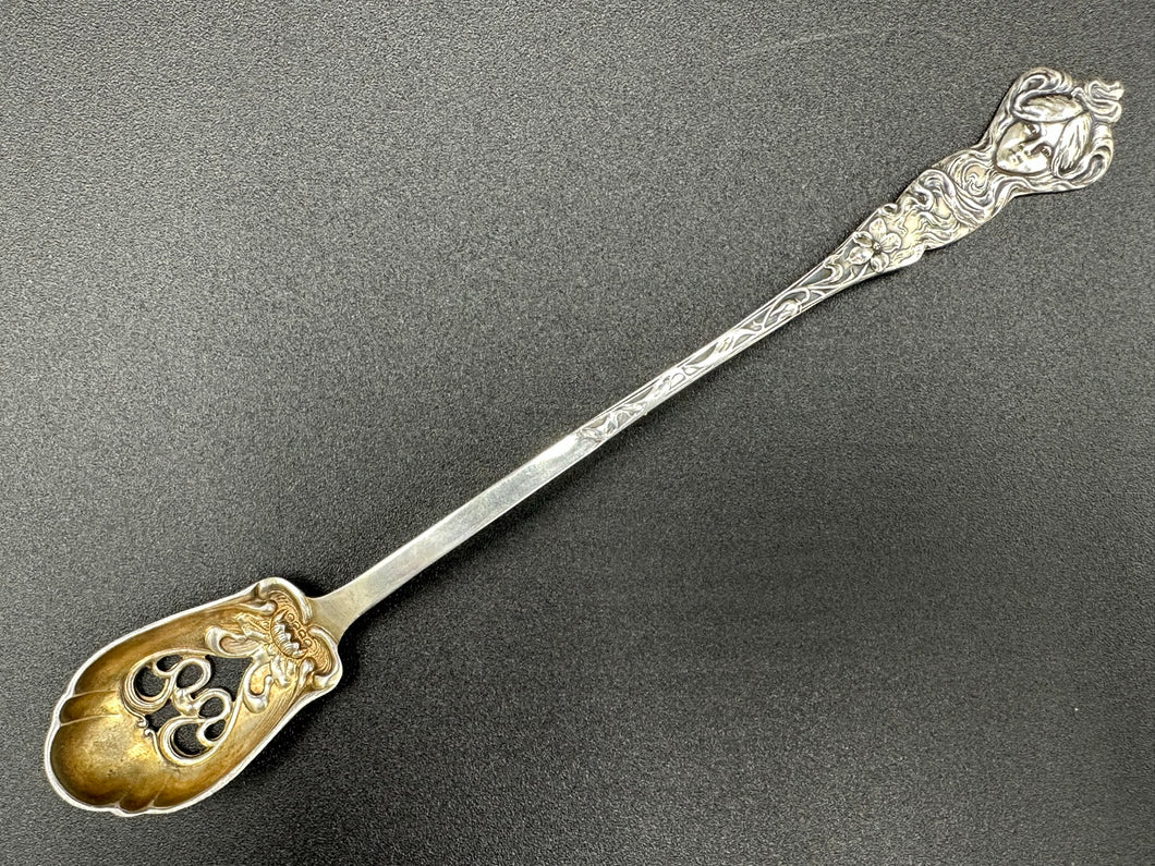 Daphne by Paye & Baker Sterling Silver Pierced Olive Spoon