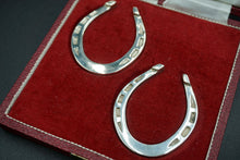 Load image into Gallery viewer, Boxed Set of 4 English Sterling Silver Horseshoe Napkin Rings Francis Howard Sheffield 1972
